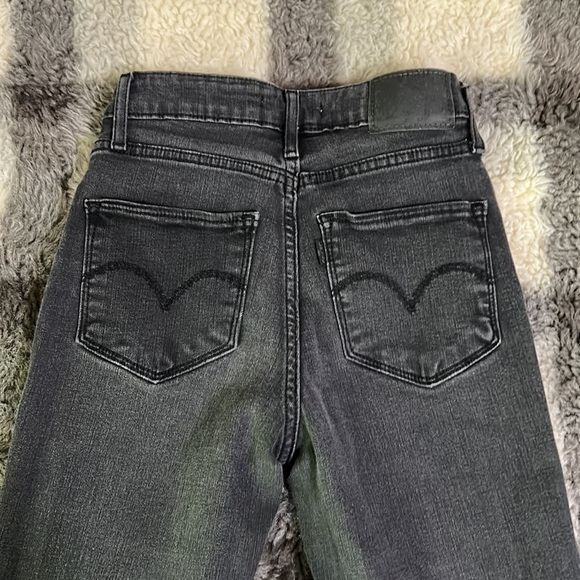 Levis Black Jeans Jeweled 721 High Rise Skinny Size 25 - Picture 6 of 8